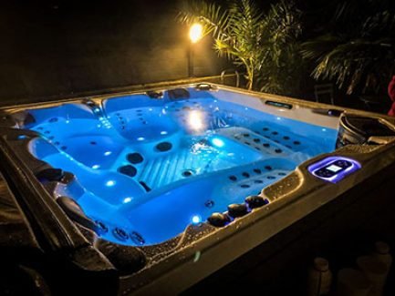 jaccuzi-full-web